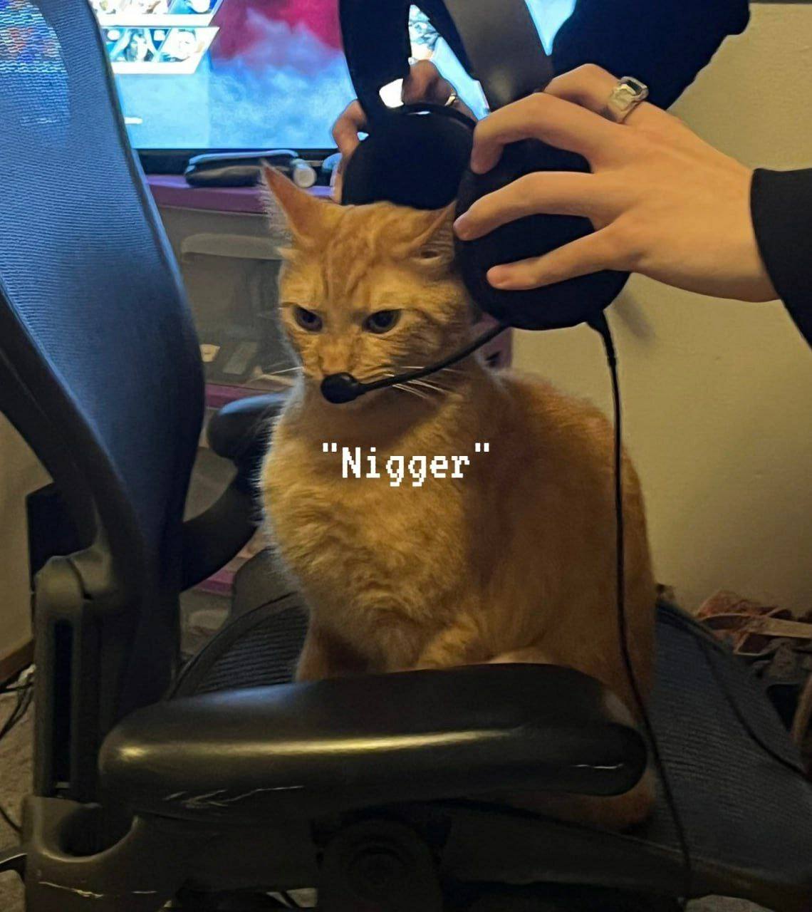 i 1 а 7 a