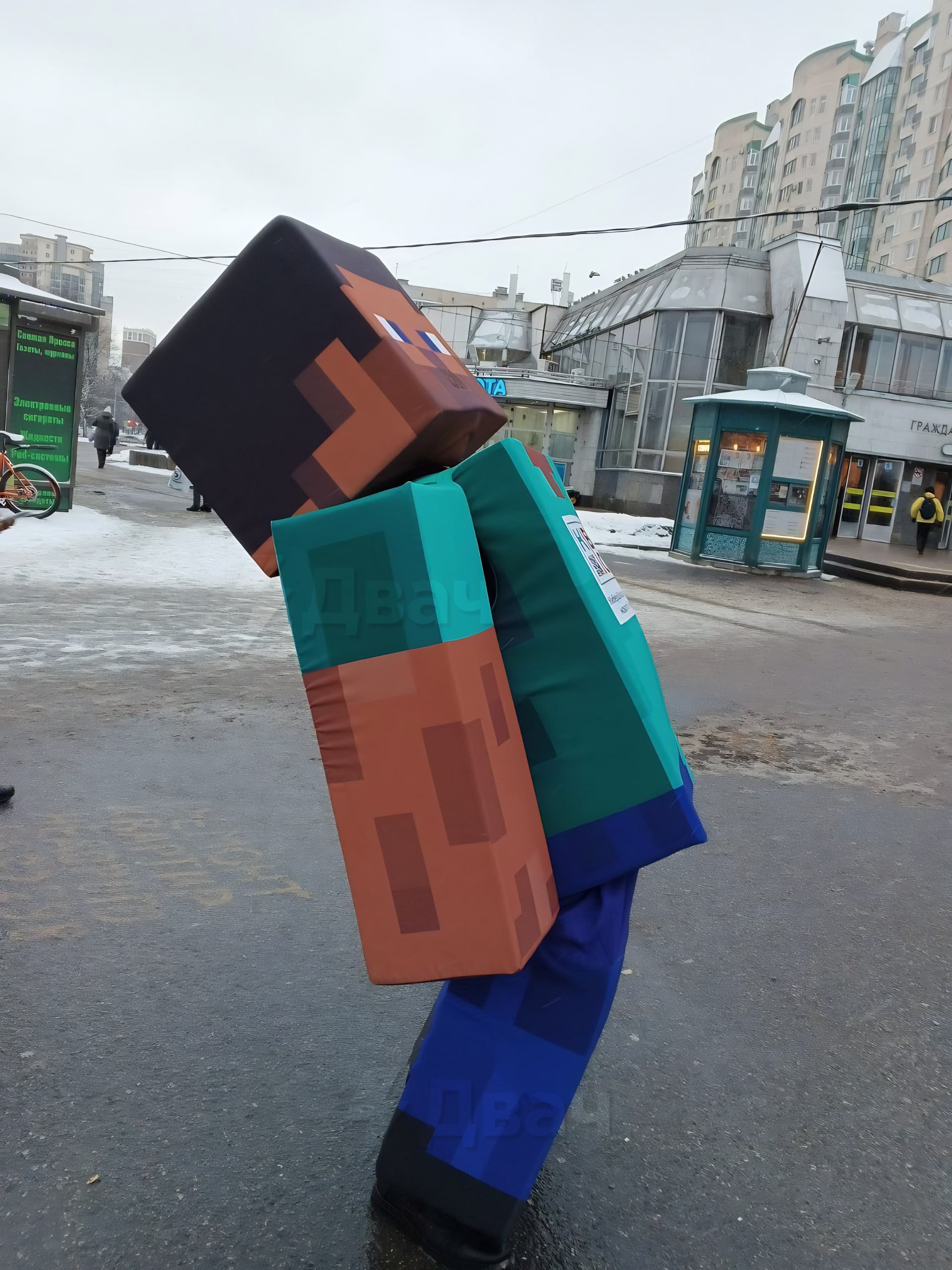 В Питере заметили солёного Стива из Майнкрафта, распространите