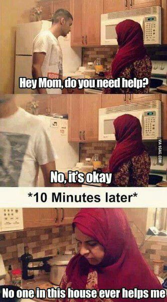 ЕЕ: Hey Mom, you need help? tee No *10 Minutes later No опе house ever helps me