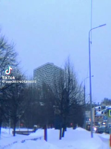 первые три года в казани я каждый раз смотрела на это двадэ здание и думала что меня когда-то не отпустило