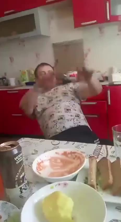 Я представляю как это делает Дмитрий Брекоткин и мне ещё смешнее