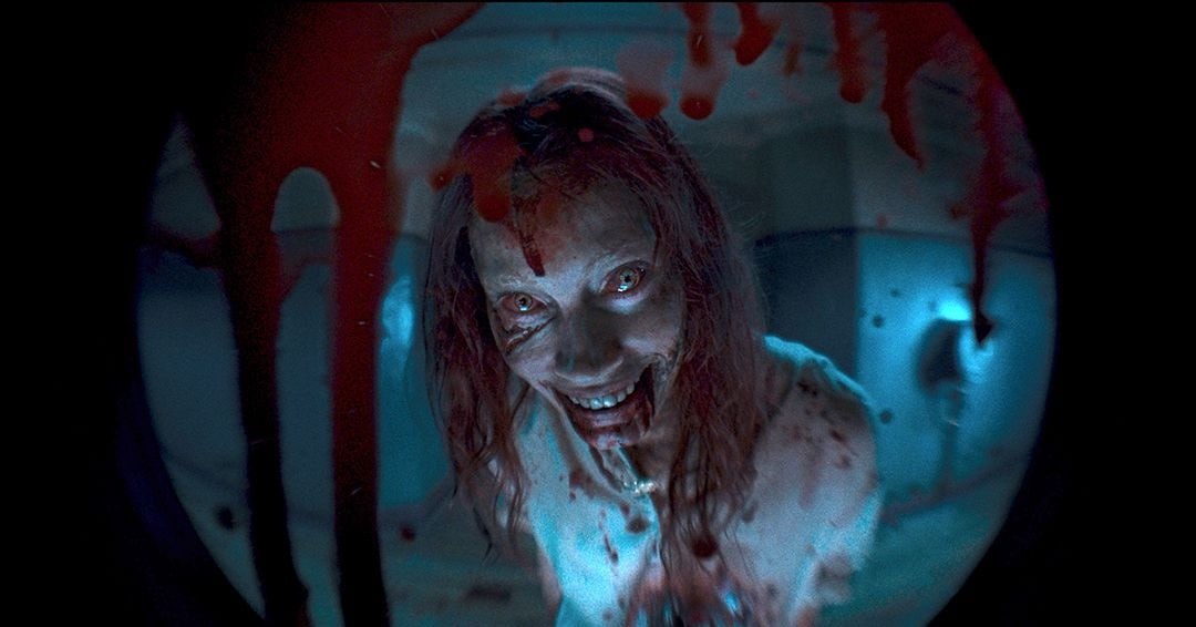 кинчики на вечерок вам:

Evil Dead Rise
Evil Dead Burn

хорошая съёмка, тупенький как надо ужастик, кровь кишки мерзость, юморок. в первой до кучи локация атмосферная. 

да и какая-никакая связь с ори