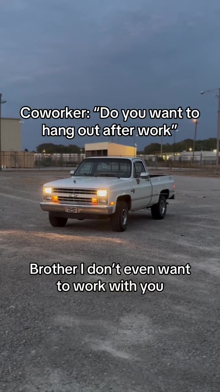 Coworker: “Волуоулмат о hang outiafter worky ~ Brother | donit even|want Coworker: «Do vou wantto hangjout after worky ~ Папа`оуваКеглмиогк“