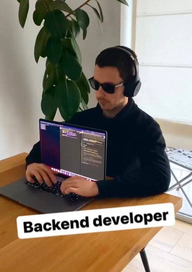 А Bac kend developer
