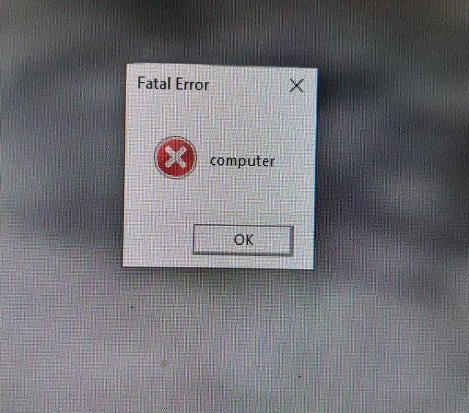 Fatal Error computer i i i eit