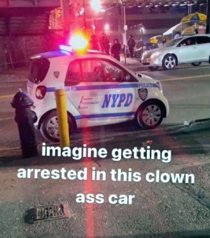 imagine getting arrested in this clown ass саг