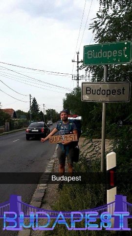 В: iS comm Budapest в nea