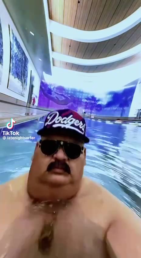 i 1 TikTok latenightsurter
