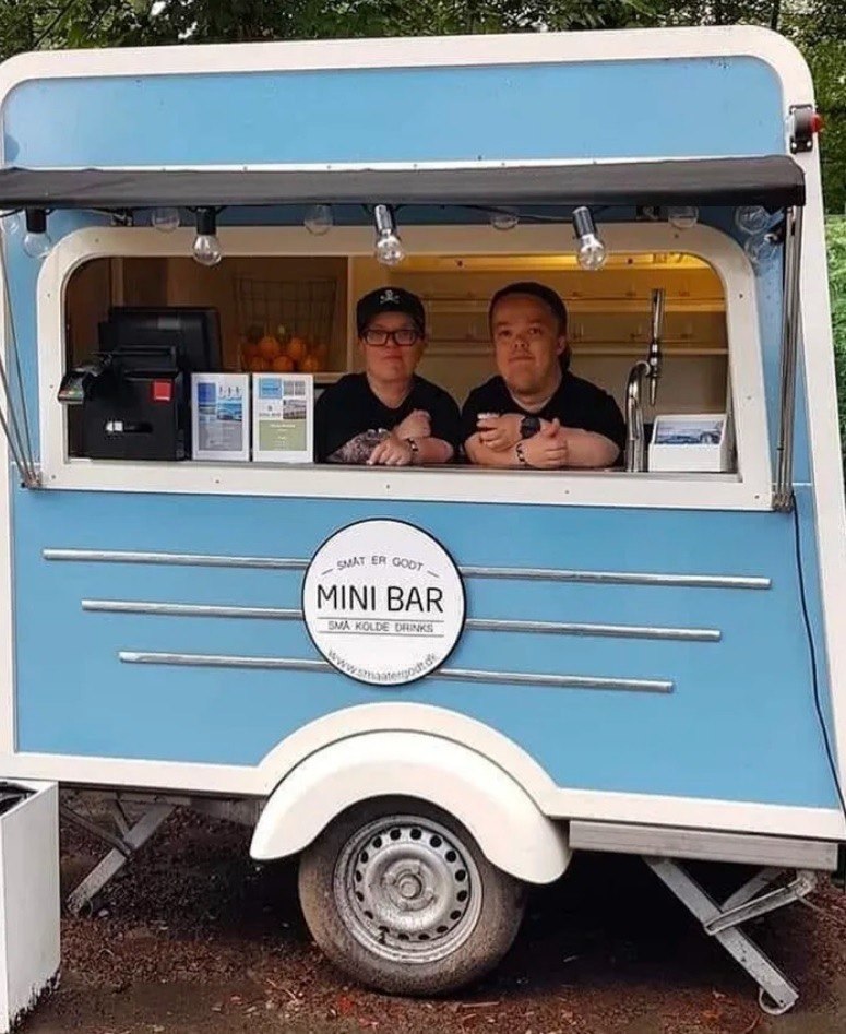 9 MIN BAR