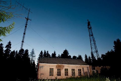 ⚡️Радиостанция «Судного дня» УВБ-76 повторила два сообщения

Радиостанция «Судного дня» передала сигнал: ВСЕ ЕБАШИМ И ХУЯРИМ. Затем она продолжила вещание: НИКОГДА НЕ СДАВАЙТЕСЬ 

Почему радиостанция
