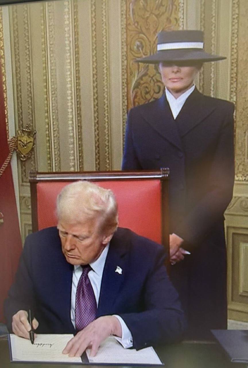 Donald Trump appoints Benadryl Hat Man (Shadowman) as the Head of Pharmaceuticals 20.01.25