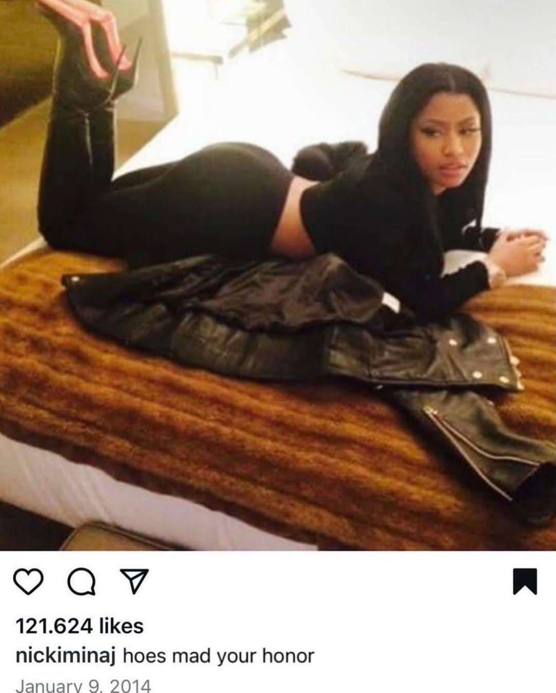 121.624 likes nickiminaj hoes mad your honor 014
