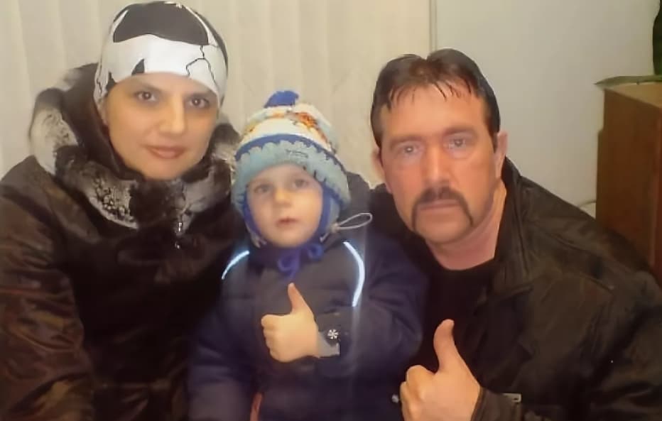 и