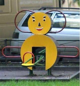 Чебурашка который ищет друзей.