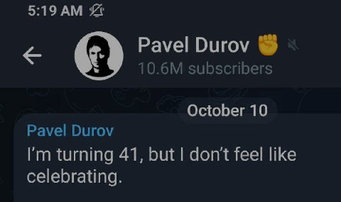 Блин..он.. типо др.. но типо он не чувствует радость.... Это типо грустно.... Типо у парня День Рождения.... А парень.. грустит... Дааа.. грустно всё это... Ведь он... Не рад.... Ему грустно... Нет пр