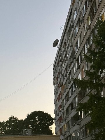лол тут на хатах ёбнутых размеров тарелки встречаю