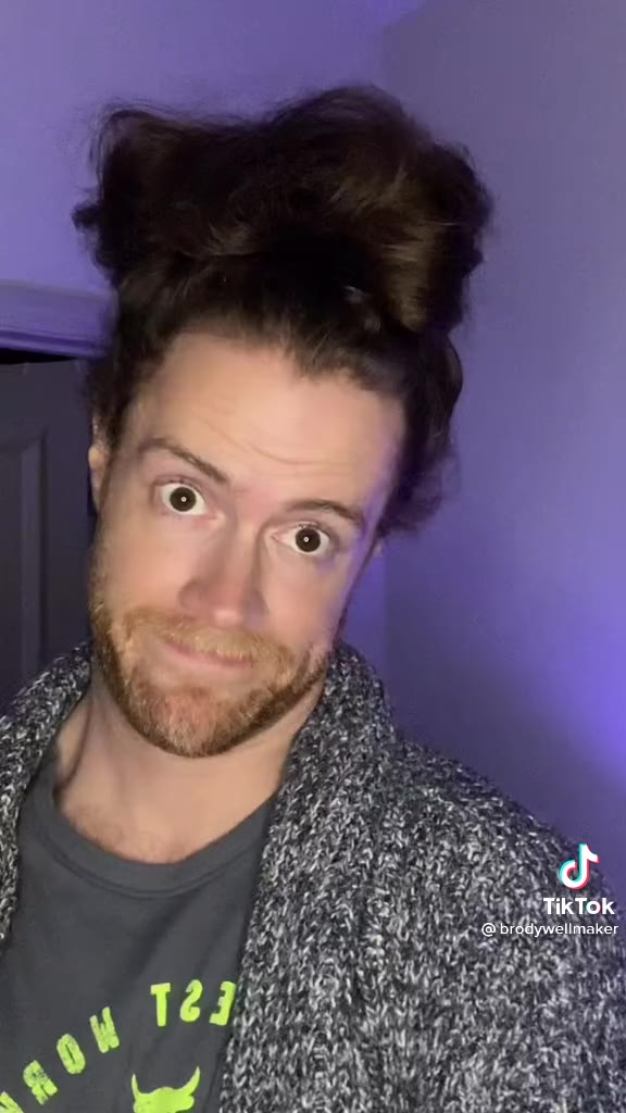 TikTok brodywellmaker 1.