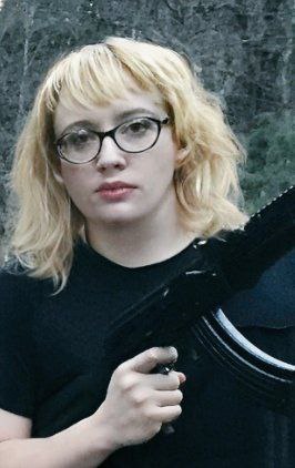 Саманта Хайд, студентка университета Флориды, открыла огонь по людям в кампусе учебного заведения.

В результате атаки погибли пять человек, ещё четверо получили ранения. Нападавшую удалось задержать.