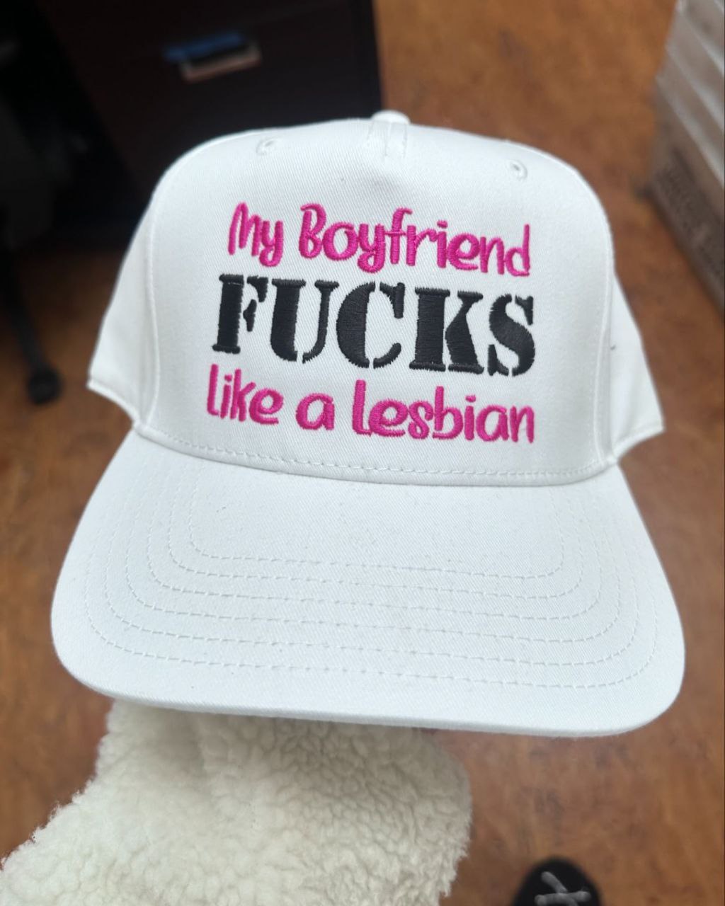 Boyfriend FUCKS like a lesbian