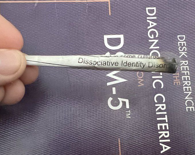 Dis