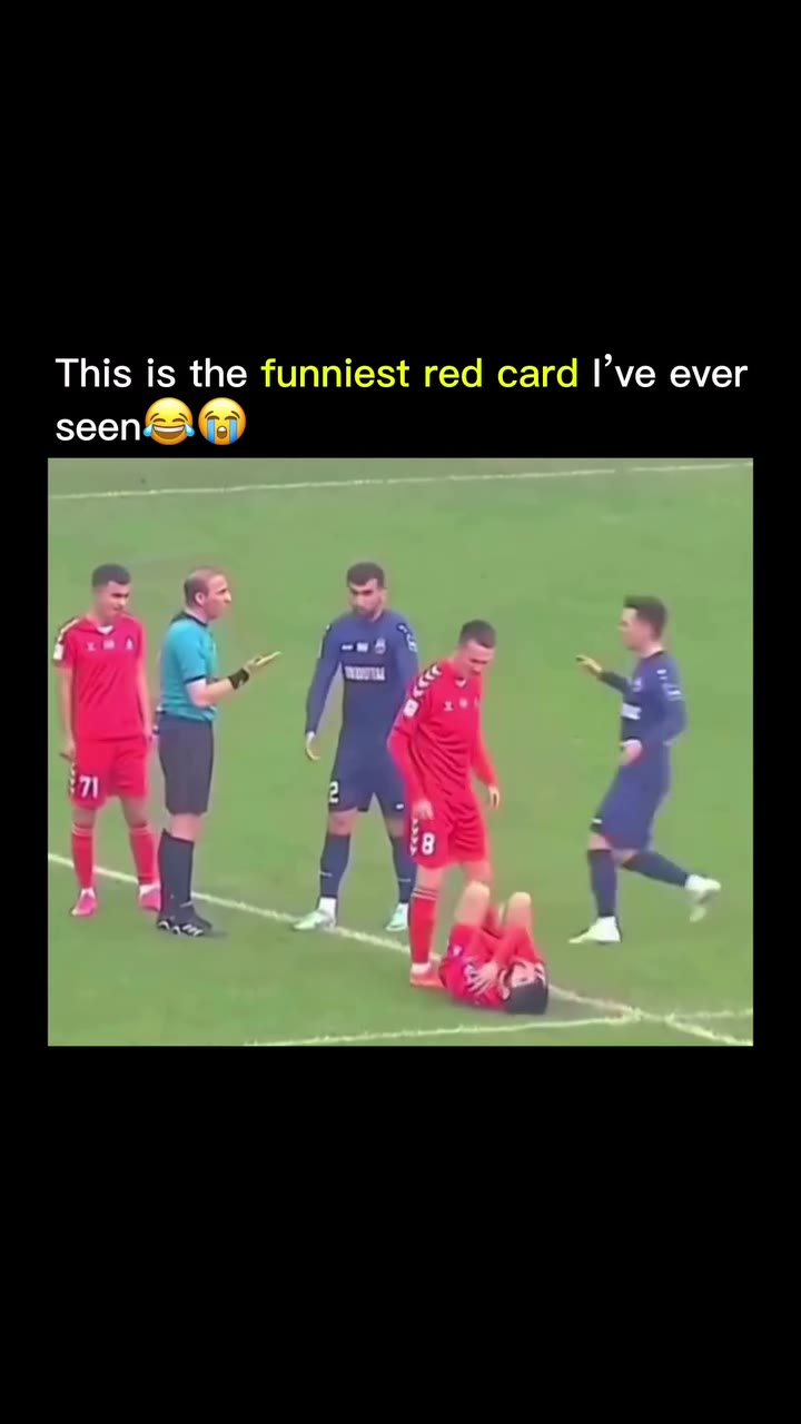 This is the funniest red card Руе ever seen у 7