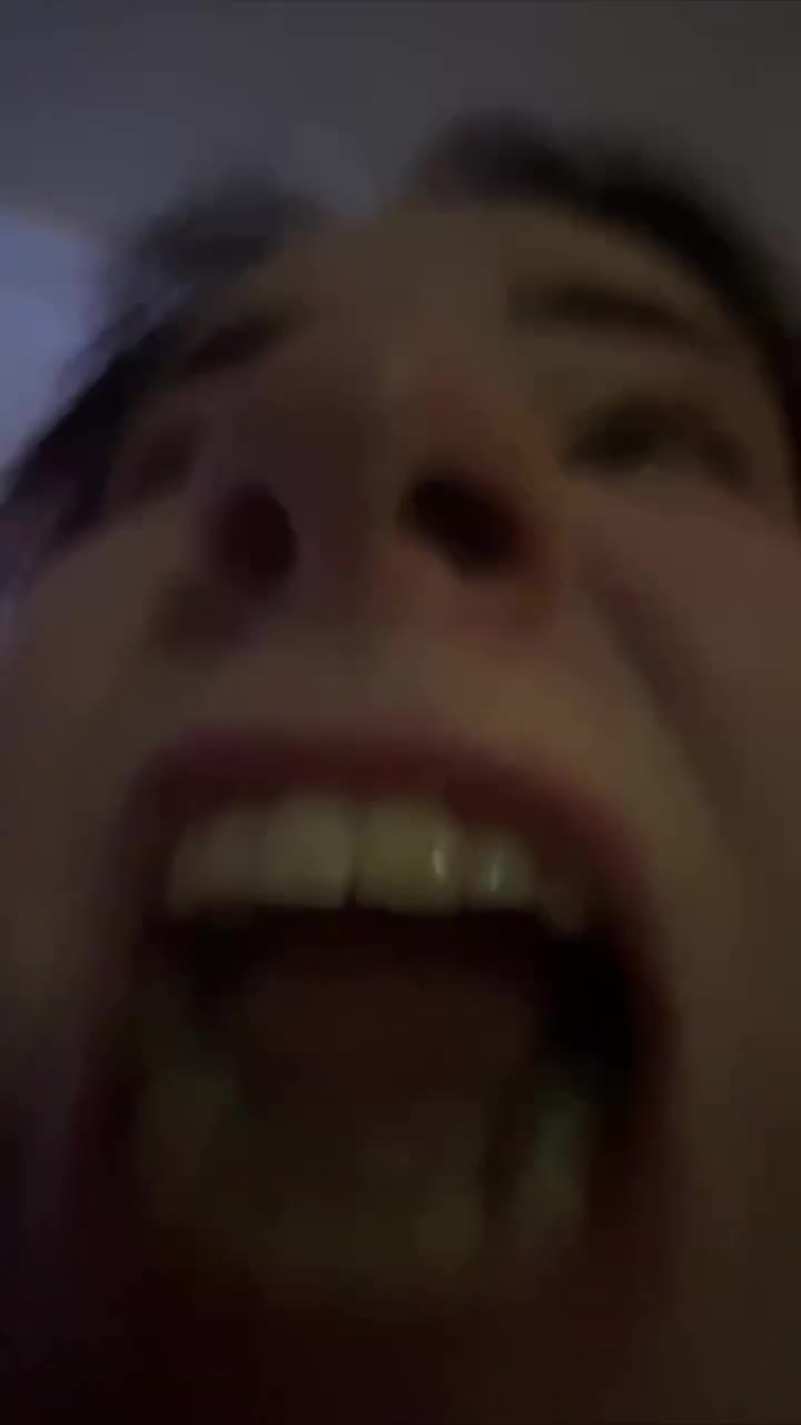 у