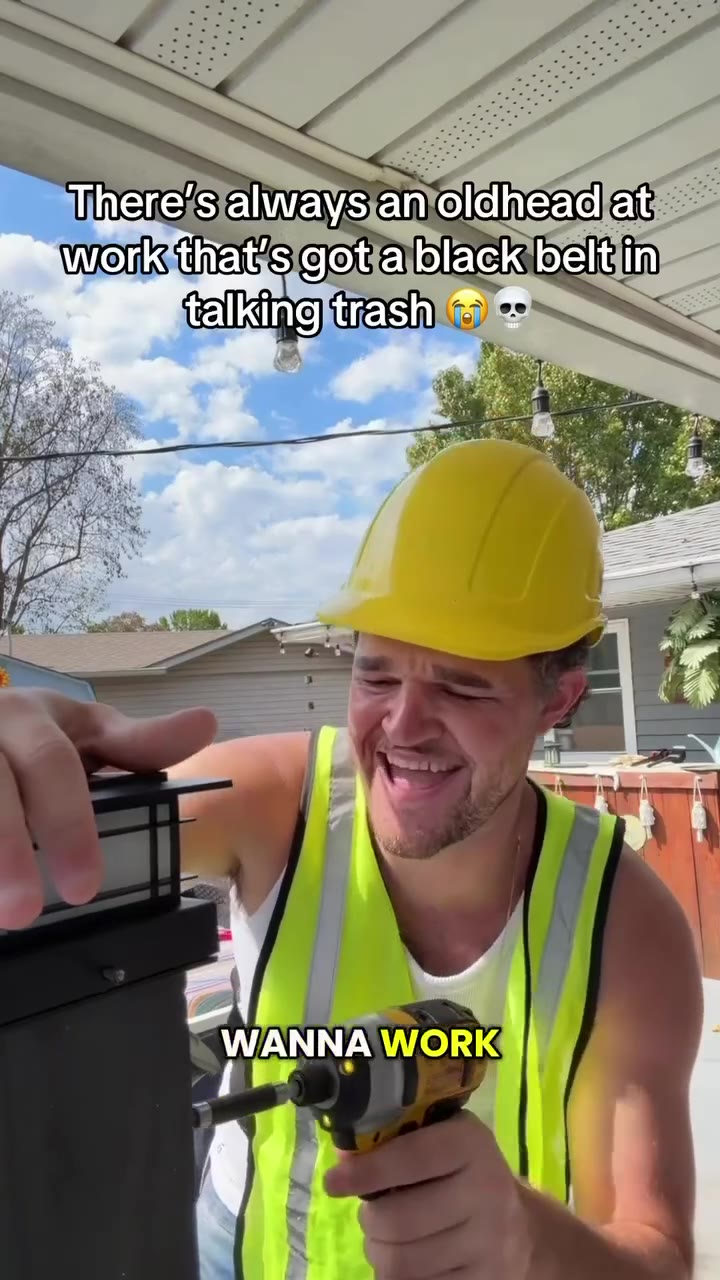 “aworksthaticigot{ablackqecttiin И Тнеге' >. амллаузапуоанеач ав Worksthatsigotiajblack beltjin) Fis talking}trashhie — There's amas an oldhead ata ‚ мог паввовавасквеит”” .There's-alwaysfanfoldneadia