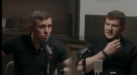 шел четвертый час просмотра, мозг продолжает вытекать. 

ответ вопросом на вопрос -> неудача

попытка ответа на вопрос -> неудача

это была пОсТиРоНиЯ -> неудача

попытка бегством через смену темы ->