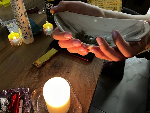 который день уже провожу лампово