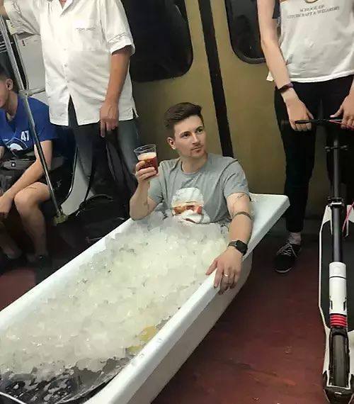 Павел Дуров до изобретения Дубая
