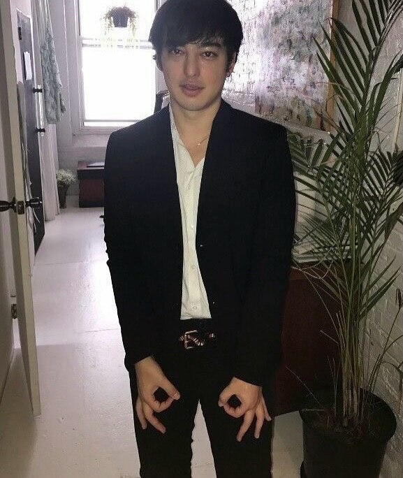 1 у у я 4 a 4