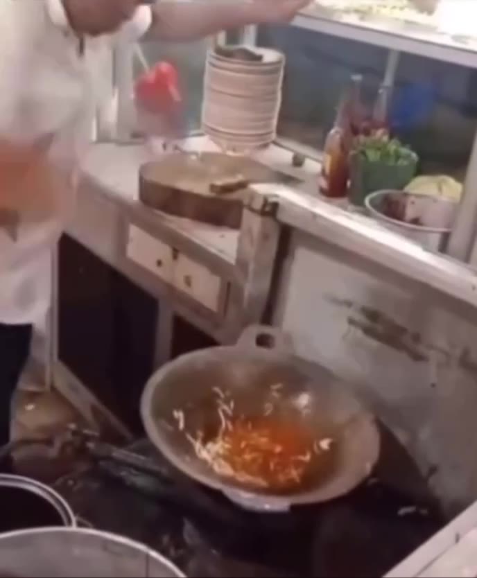 что я вижу, когда поругался с мамой и зашел на кухню