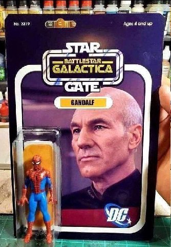 Ages 4 and up PATTLESTAR GALACTIC А Я