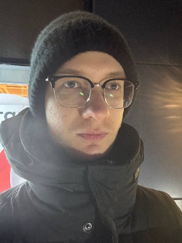и