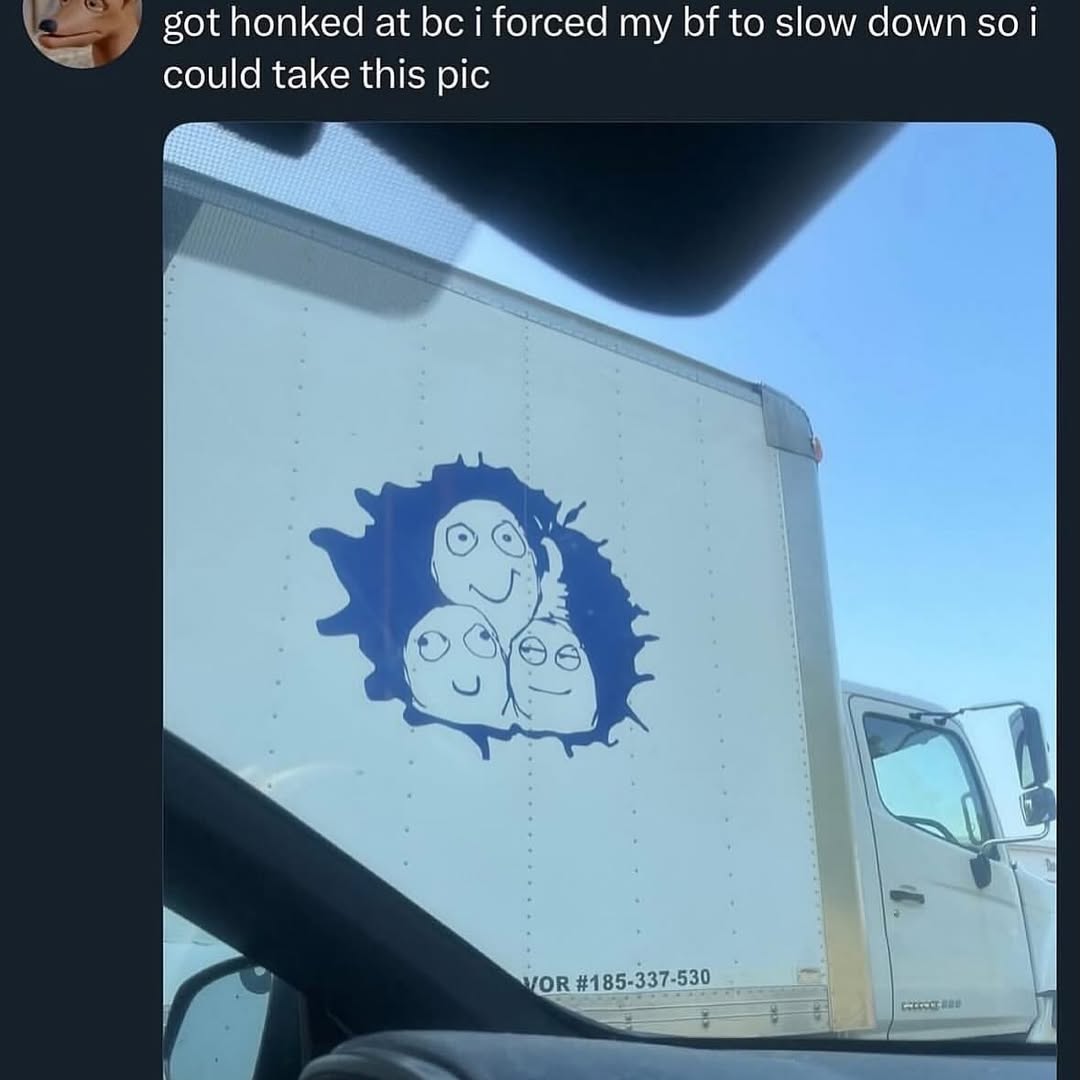 got honked at i forced my to slow down soi could take this pic OR #185-337-530