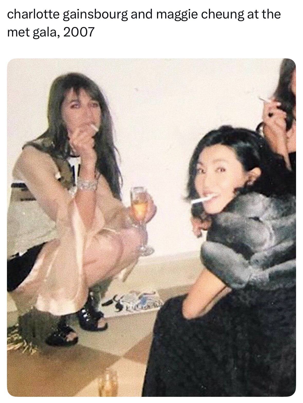 charlotte gainsbourg and maggie cheung at the met gala, 2007 У»