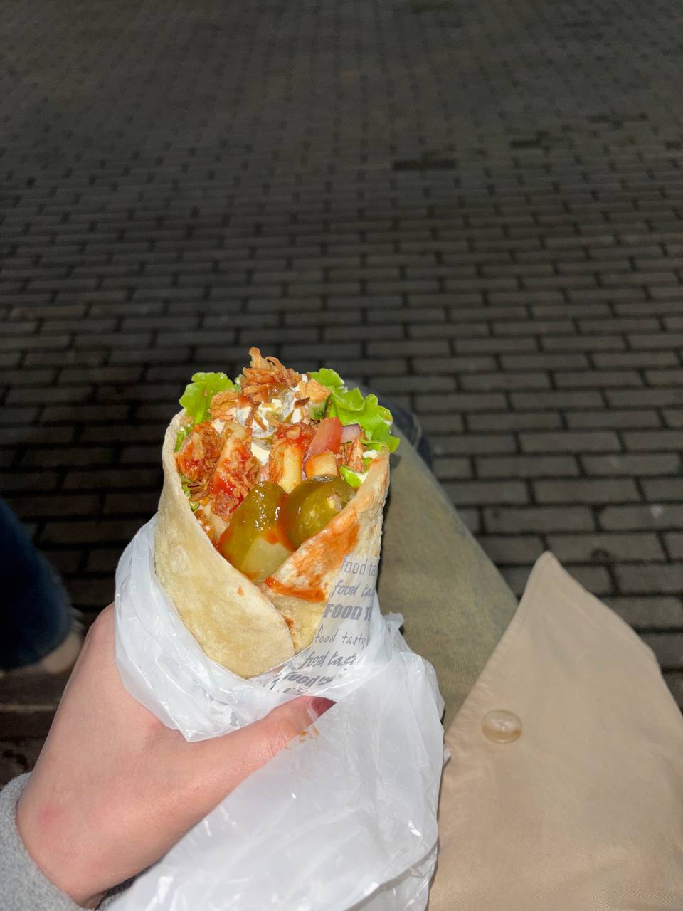 сегодня она была едоком. была едоком и ЕЛА