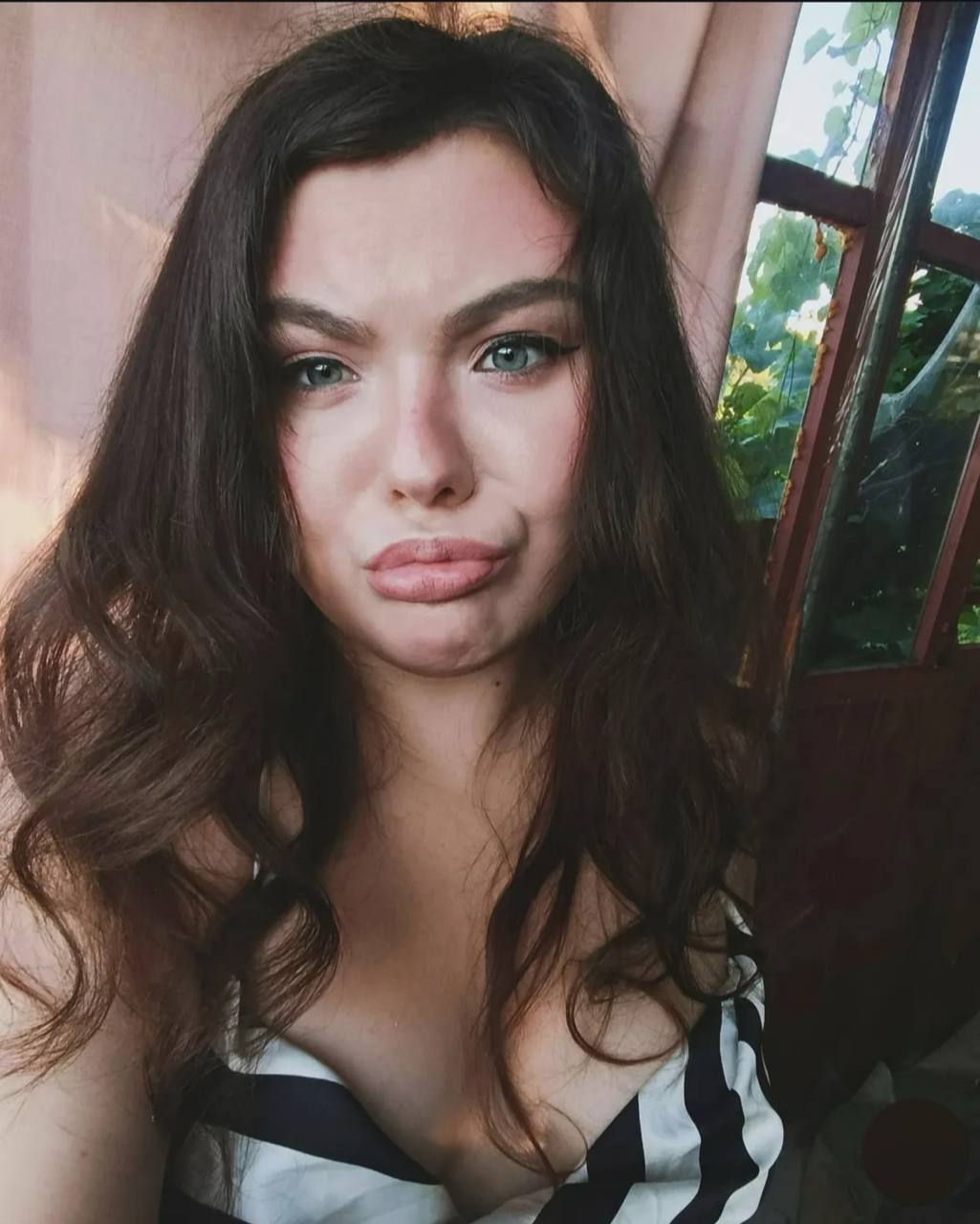 Я A