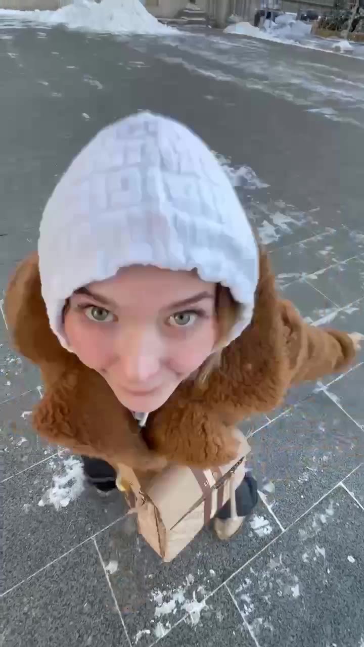 у a 4