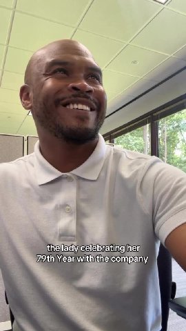thellady/celebrating)her