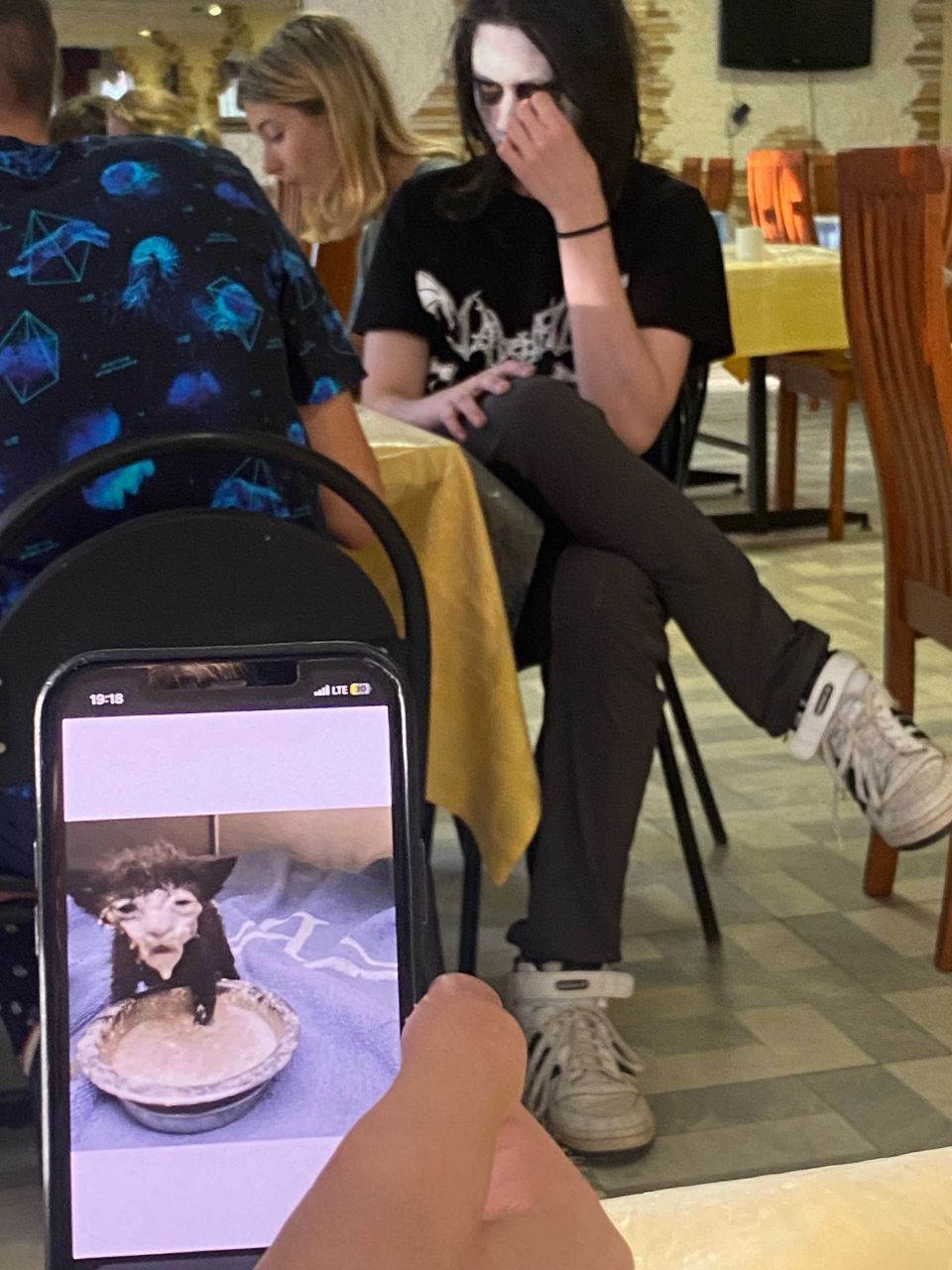 4 4,