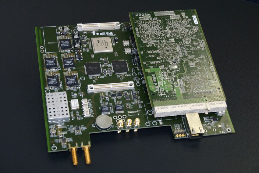 Only here and now motherboard on daughterboard action