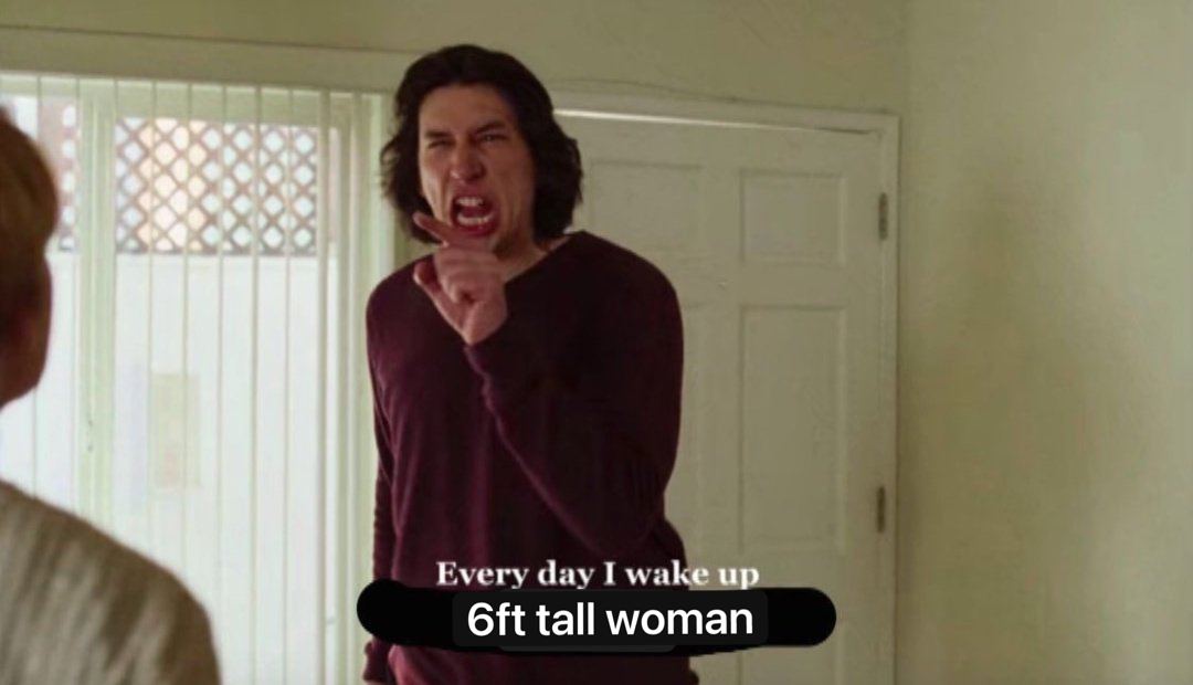 Every day I wak tall woman