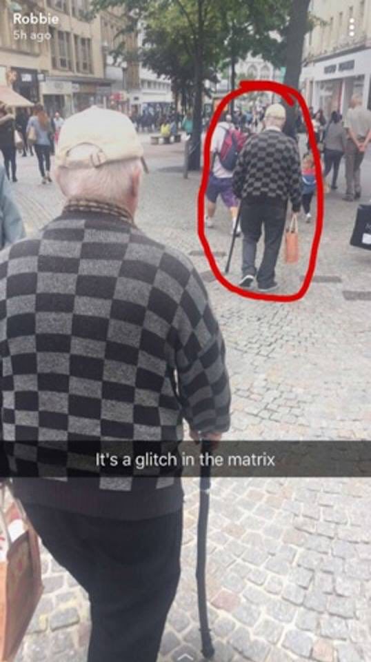 5 и i it's a glitch in the matrix