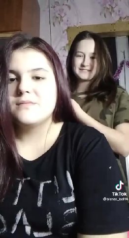 прикиньте, человек скачивает тикток и это первое видео, что ему попадается