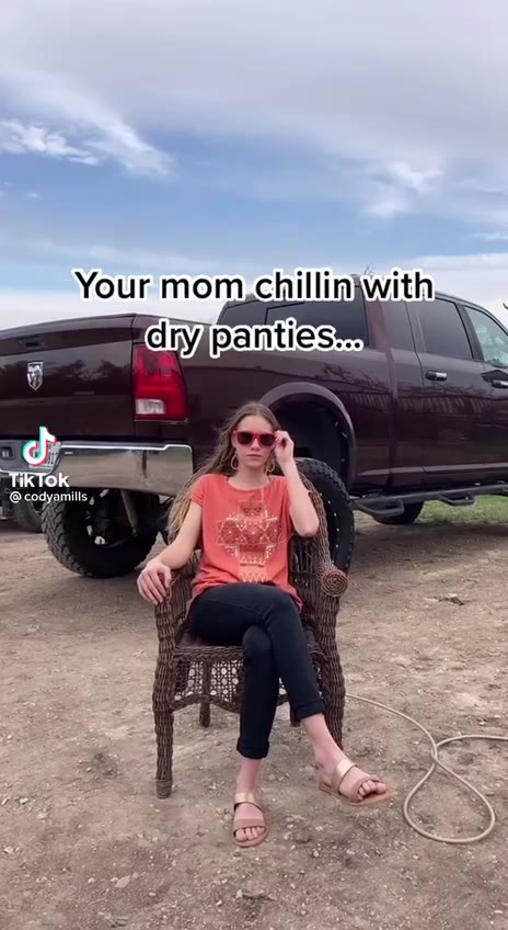 Yourmom.chilliniwith