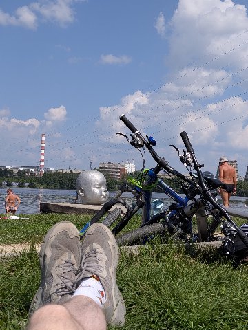 у админа сегодня выходной по причине день рождения. 

поздравить добрым словом можете в @st0ragebot или t.me/picstorage?direct

денег просить не буду, но если вы когда-нибудь хотели кинуть донат в бла