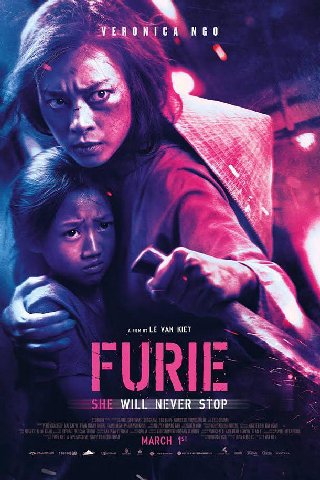 Фурия (2019)

Любопытная работа со светом, интересная цветовая палитра и компетентно поставленные боевые сцены не спасают ленту Ле-Ван Кьета от безумно идиотского и клишейного сценария.

Череда не оче
