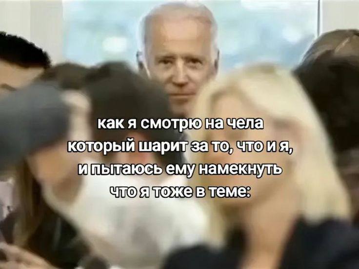 На восьмиклассника в футболке Берсерк в зале