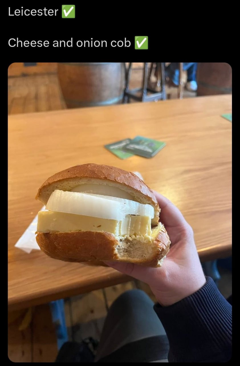 Leicester Cheese and onion cob